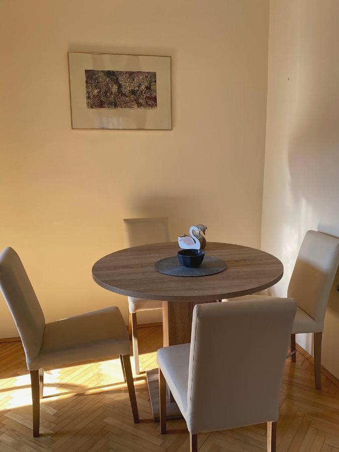 M&C Central Apartment Skopje Luaran gambar